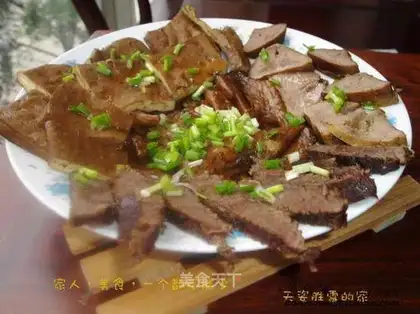Fragrant and old stewed platter