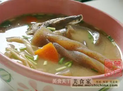 Fish head and tail soup