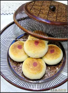 su-style mooncakes