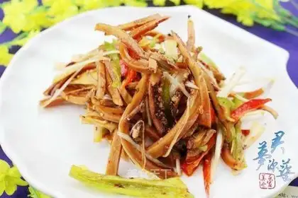 Stir dry shredded squid