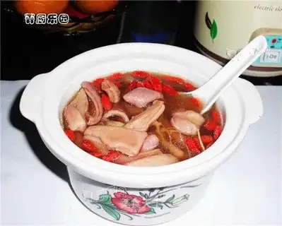 Medicinal diet Jianwei pork tripe soup