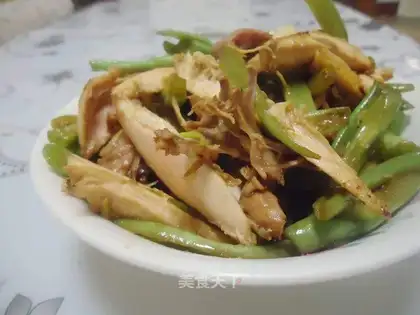 stir-fried chicken with beans