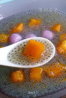 Shanfen round papaya sweet soup