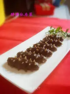 Soak hair dried sea cucumber