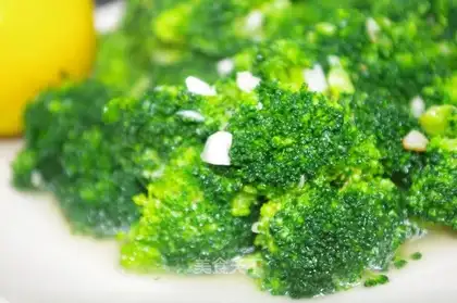 stir-fried broccoli
