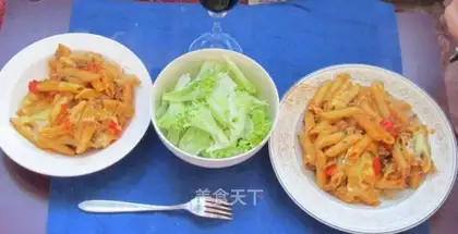 Bolognese Bureau Pasta