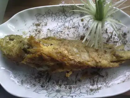 Dry fried yellow croaker