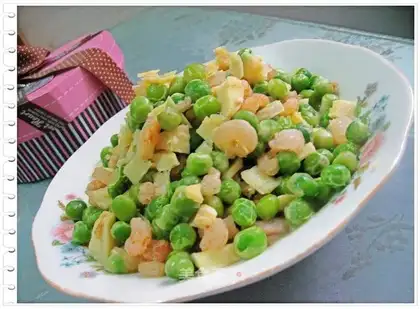 Peas and shrimp