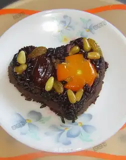 Blood glutinous rice and eight-treasure rice