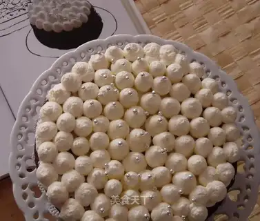 Classical chocolate cake