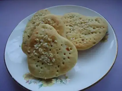 Onion sesame soda biscuits