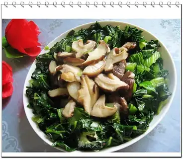 Mushrooms and green vegetables