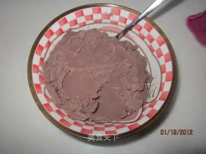 red bean paste