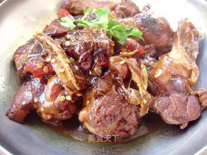 Braised chicken legs