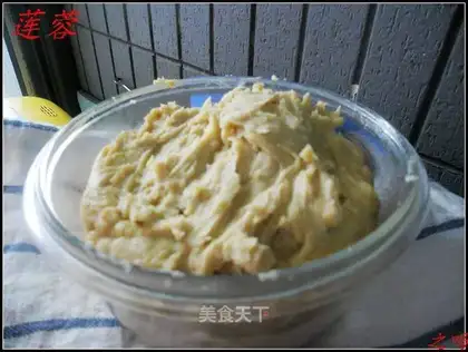 Homemade lotus paste