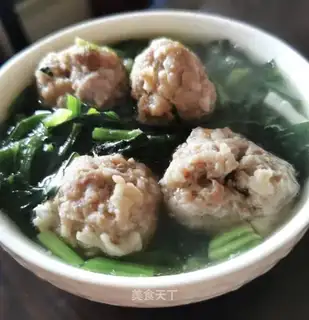 Spinach meatball soup