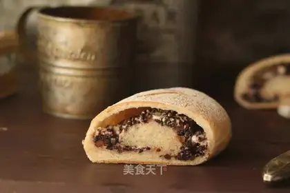 Purple cheese bread