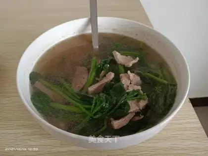 Skinny pork and liver soup