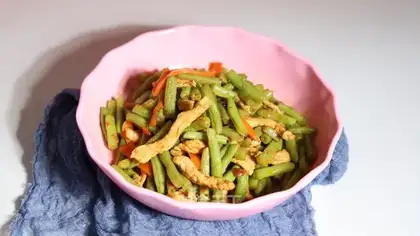 ♪ The meats burn the beans ♪