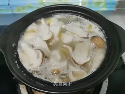Soup of the plumfish