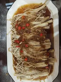Garlic golden mushrooms