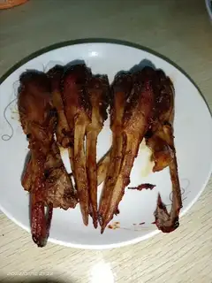 Spicy duck chin