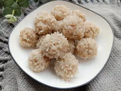 Tofu rice balls