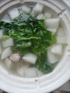 Lamb radish soup