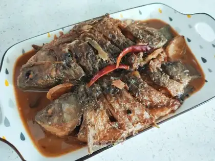 Red-burned mackerel