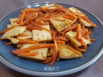 Carrot's radish fried tofu