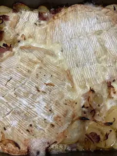 Leblo cheese with potatoes