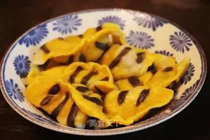 Tiger-skinned dumplings