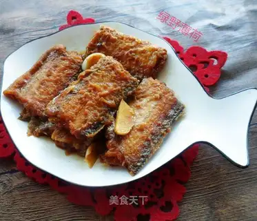 Red-fried fish