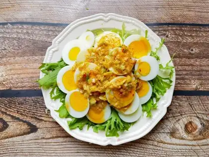 Garlic eggs