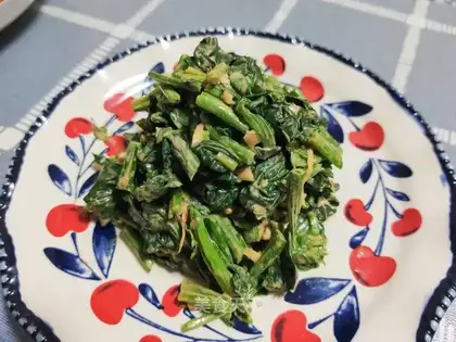 Sesame sauce spinach