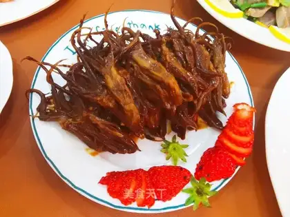 Pork tongue