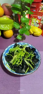 Creamed black wood