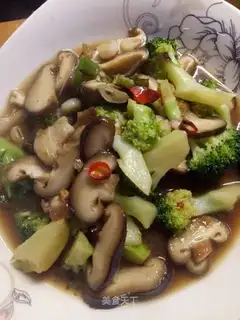 Pelican orchid fried mushrooms