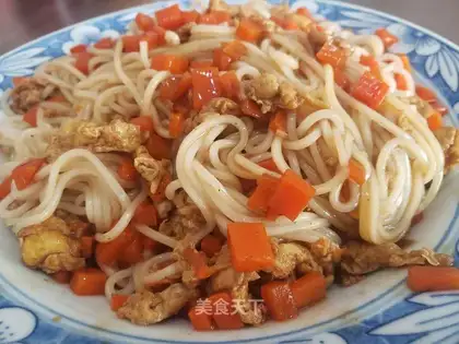 Carrot egg noodles