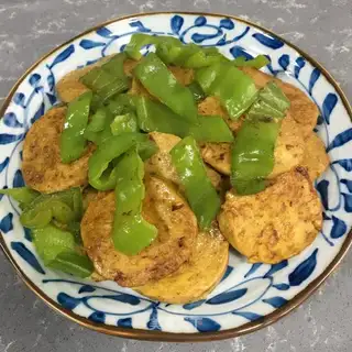 Pyramid chicken