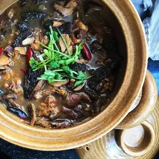 Three chickens with lamb belly