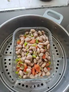 Celery peanuts