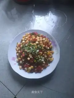Three-colour corn