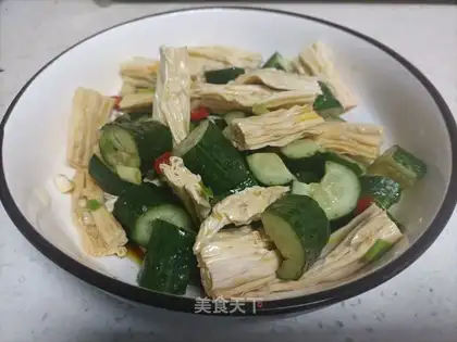 ♪ The guacamole ♪