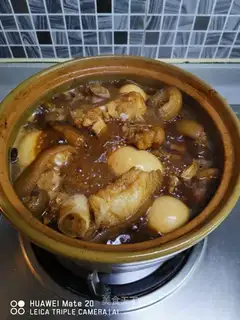 Pork feet