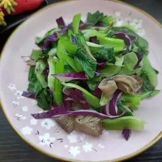 The oily gravy