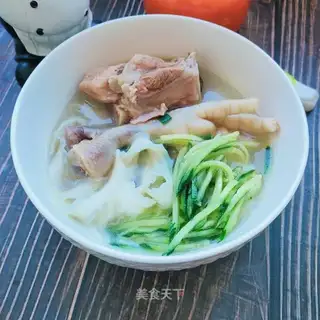 Bone soup knife