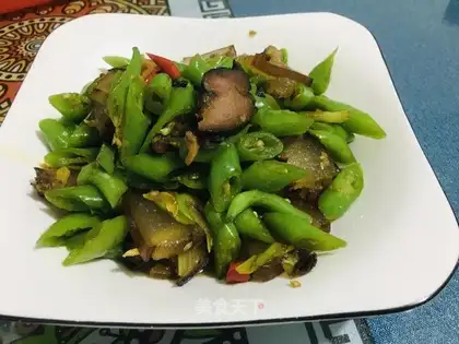 Green pepper sauce