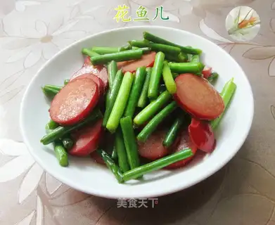 Red sausages and garlic
