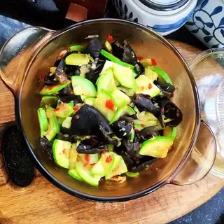 Garlic chili sauce